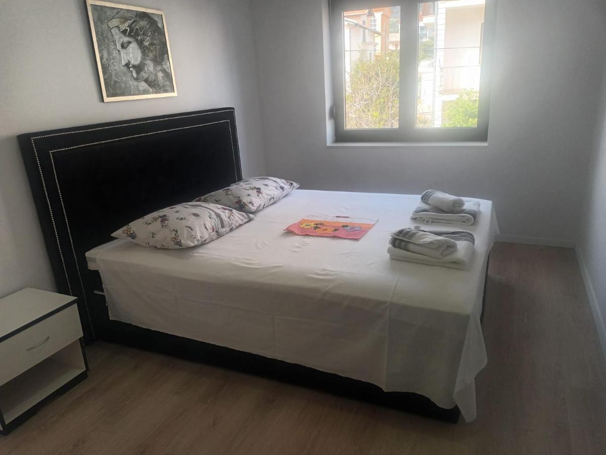 Apartmani U Kastelima Kaštela Exterior foto