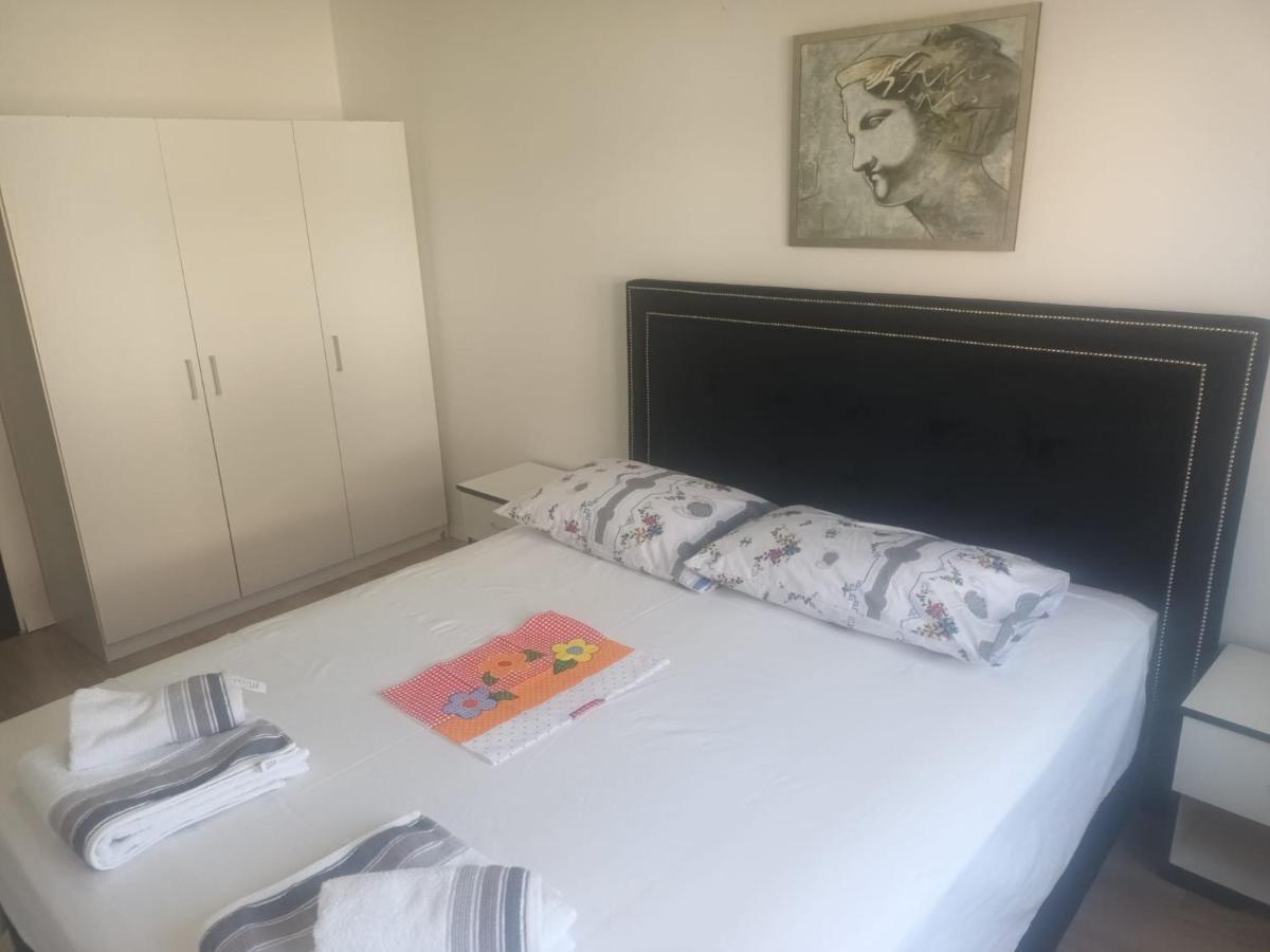 Apartmani U Kastelima Kaštela Exterior foto